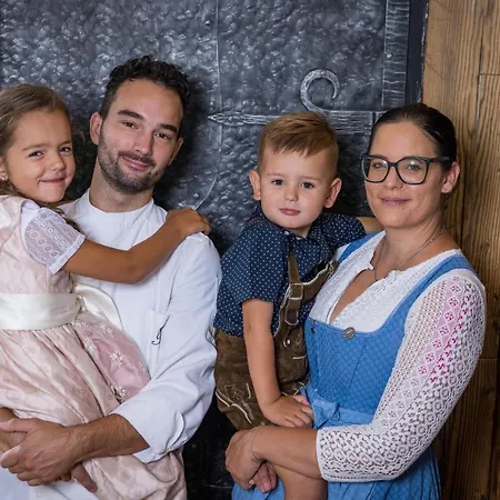 Gæstehus Taxenbacherhof 3*